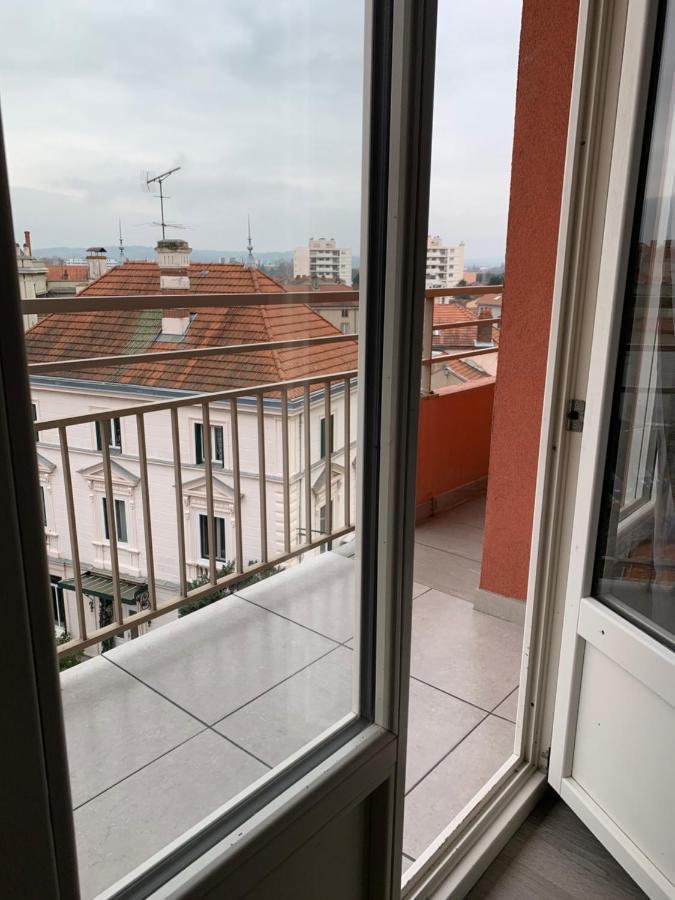 St Louis Appartement Roanne Eksteriør bilde